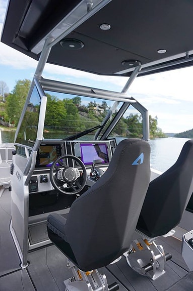 VÄRLDSPREMIÄR!, Anytec A28-T, Mercury V10 425 7 of 12