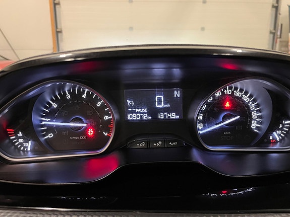Peugeot 2008 16 of 18