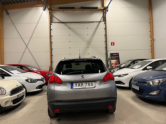 Peugeot 2008 4 of 5
