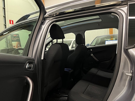 Peugeot 2008 13 of 18