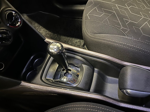 Peugeot 2008 17 of 18
