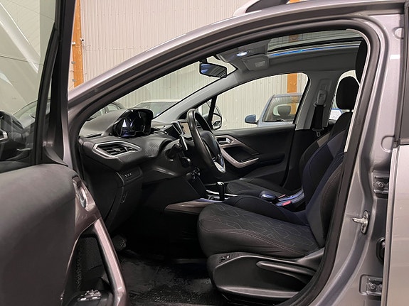 Peugeot 2008 14 of 18