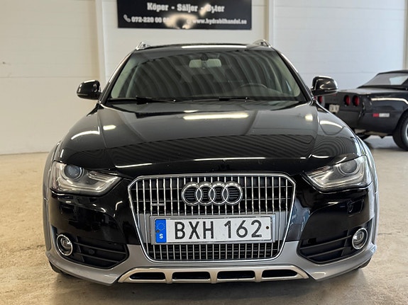 Audi A4 allroad 2 of 5