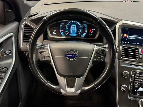 Volvo XC60 15 of 27