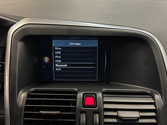 Volvo XC60 24 of 27