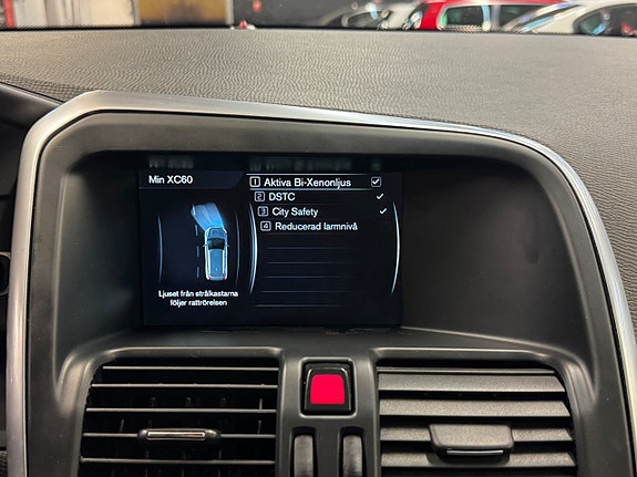Volvo XC60 23 of 27