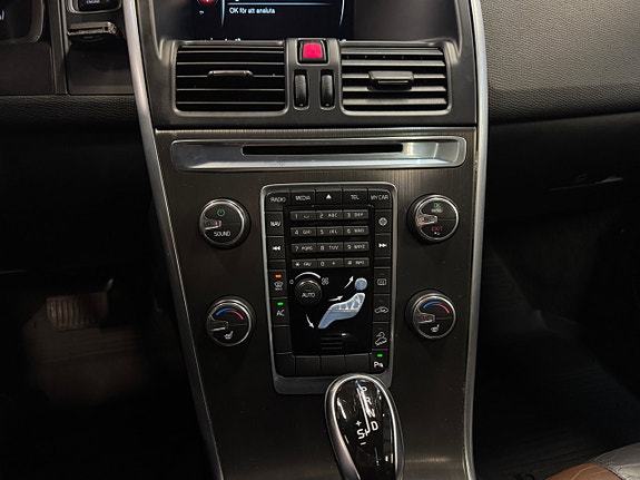 Volvo XC60 20 of 27