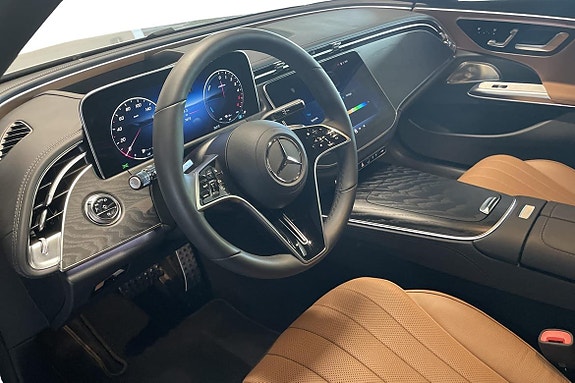 Mercedes-Benz E300 de 12 of 24