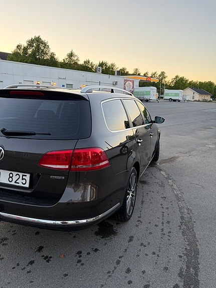 Volkswagen Passat 3 of 5