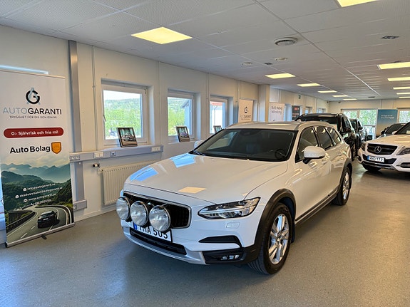 Volvo V90 Cross Country