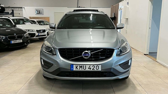 Volvo XC60 2 of 21