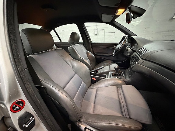 BMW 318i 11 of 13