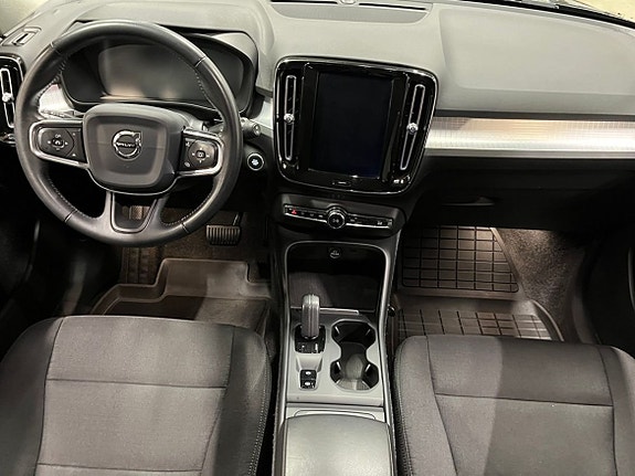 Volvo XC40 5 of 5