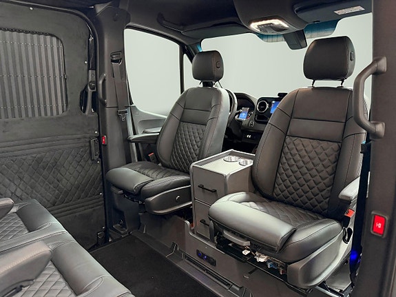 Mercedes-Benz Sprinter 319 19 of 21
