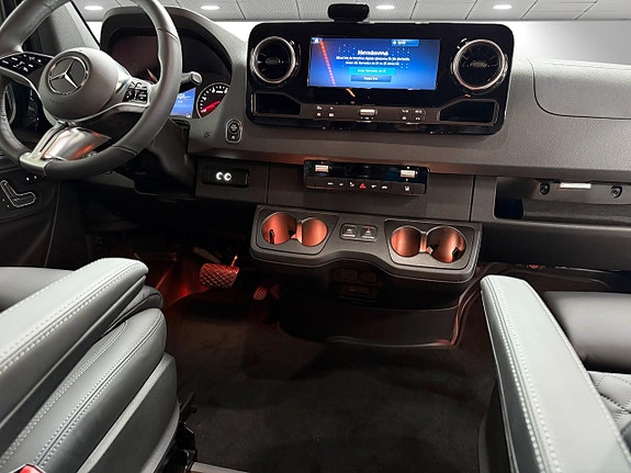 Mercedes-Benz Sprinter 319 11 of 21