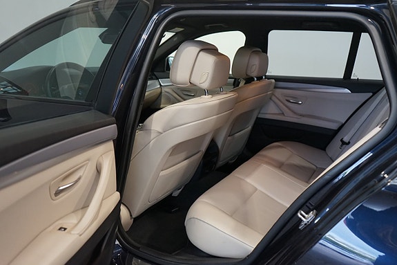 BMW 523i 8 of 10