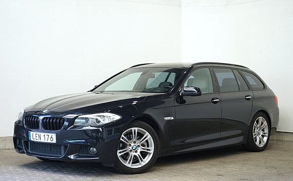 BMW 523i 2 of 5