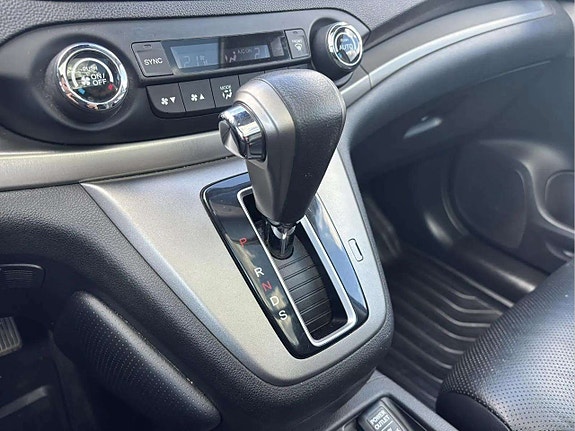 Honda CR-V 13 of 24