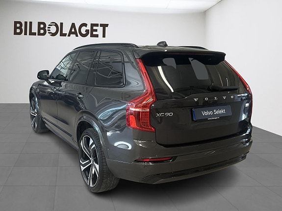 Volvo XC90 2 of 5