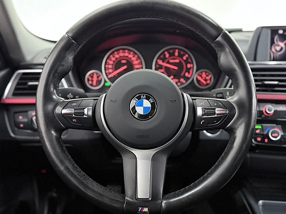 BMW 320d 14 of 26