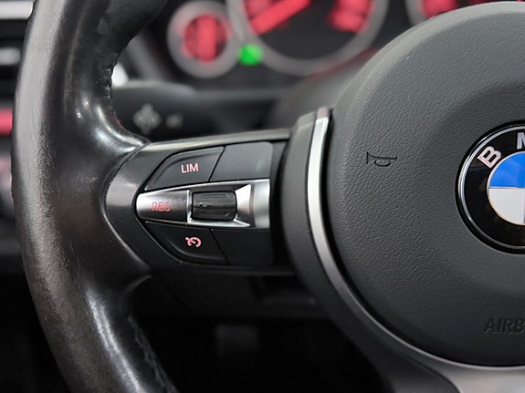 BMW 320d 15 of 26