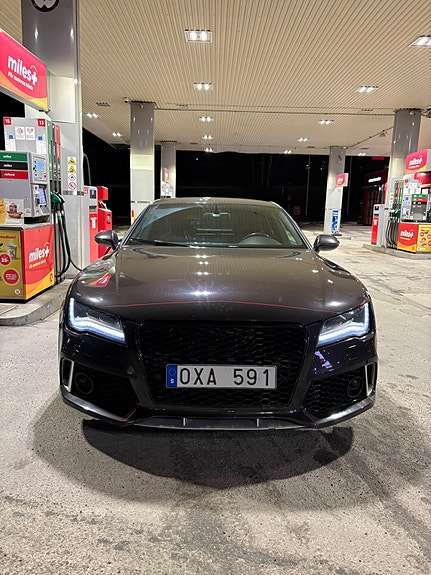 Audi A7 2 of 5