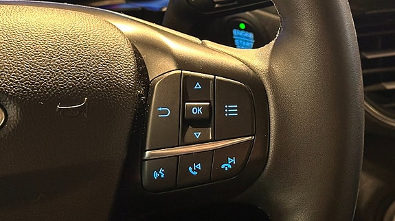 Ford Kuga 16 of 30