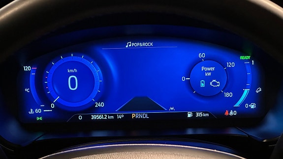 Ford Kuga 14 of 30