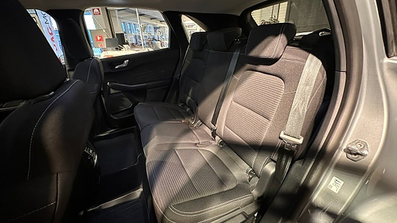 Ford Kuga 21 of 30
