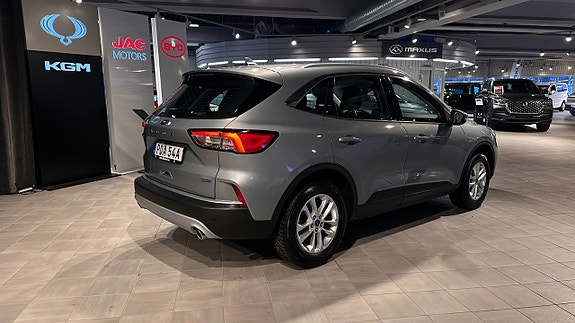Ford Kuga 3 of 5
