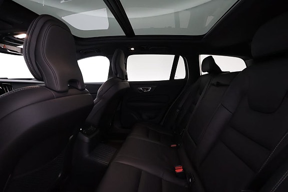 Volvo V60 12 of 19
