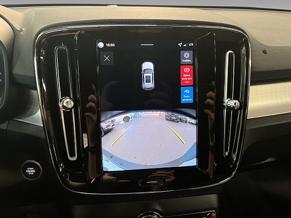Volvo XC40 14 of 15