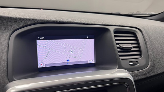 Volvo V60 12 of 20