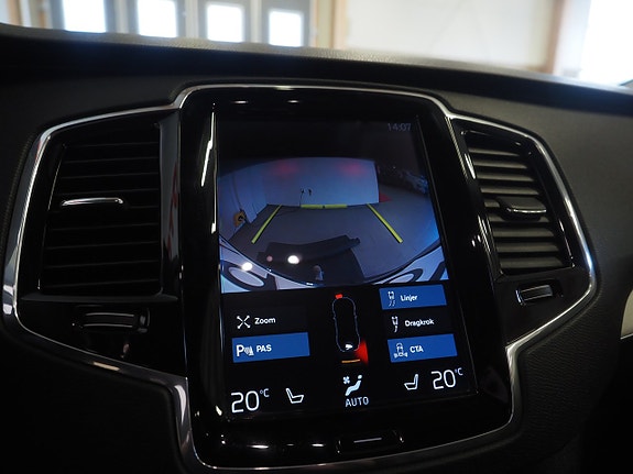 Volvo XC90 22 of 28