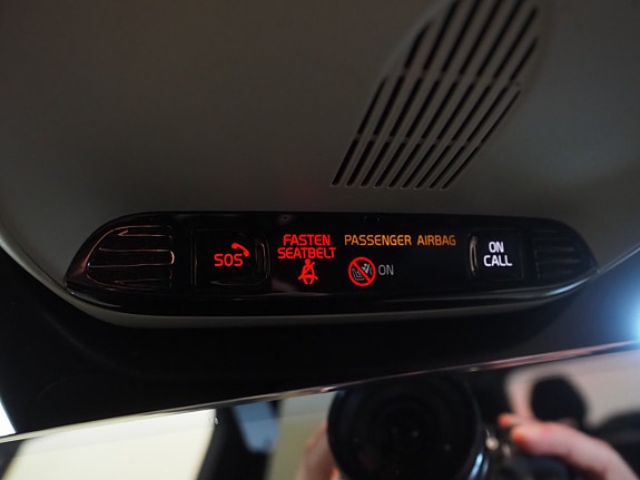 Volvo XC90 25 of 28