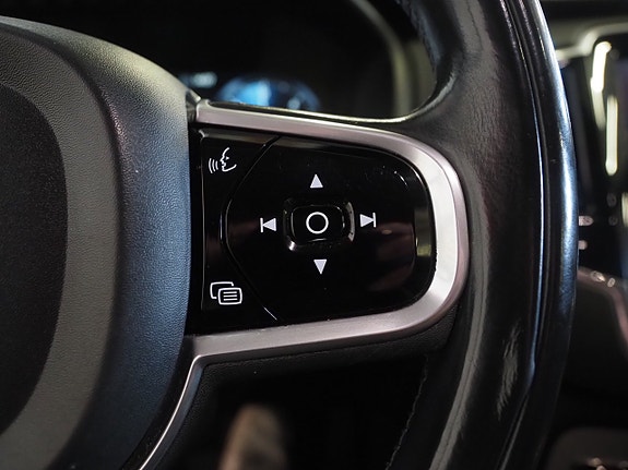 Volvo XC90 21 of 28
