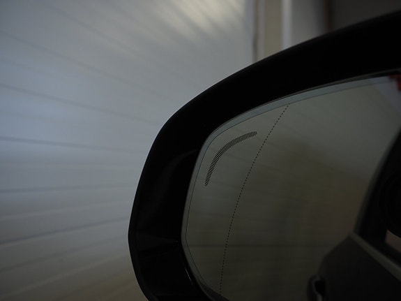 Volvo XC90 26 of 28
