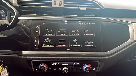 Audi Q3 9 of 15