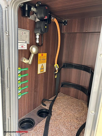 Bürstner T728 3 of 5
