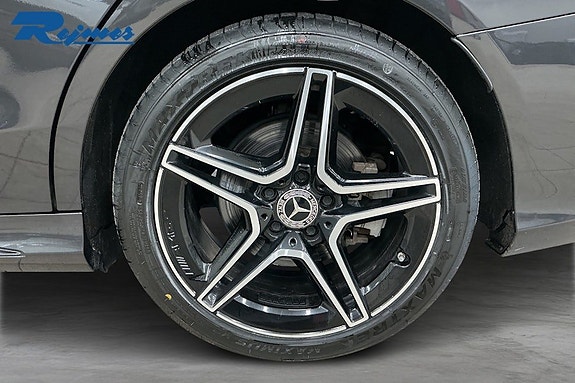 Mercedes-Benz C300 e 15 of 18