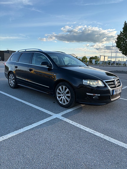 Volkswagen Passat 2 of 5