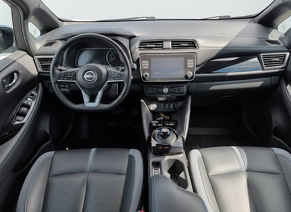 Nissan Leaf 3 of 5