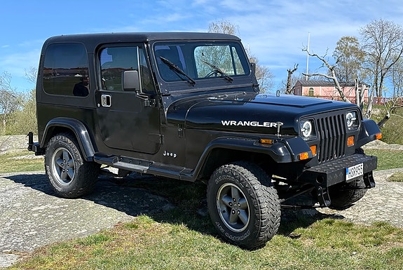 Jeep Wrangler 7 of 19
