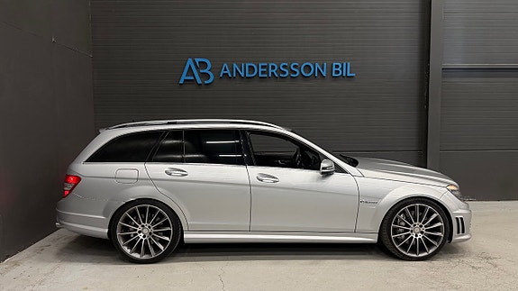 Mercedes-Benz C63 5 of 5