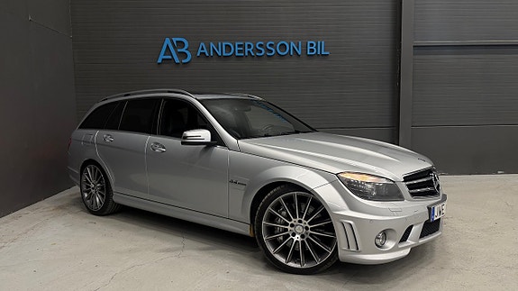 Mercedes-Benz C63 2 of 5