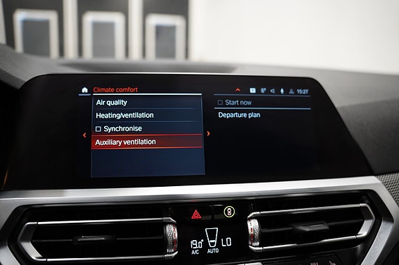 BMW 320d 17 of 23