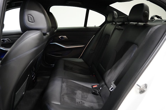 BMW 320d 20 of 23