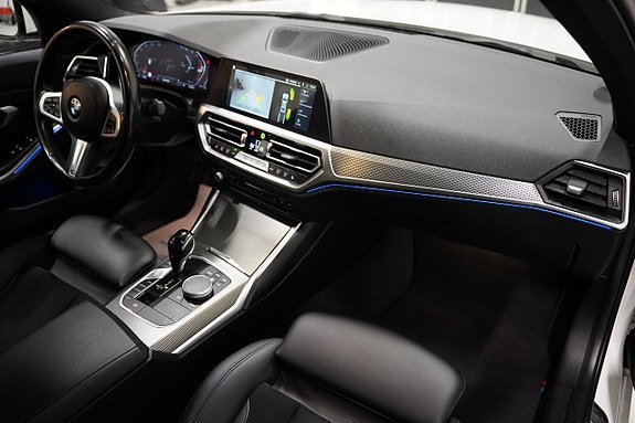 BMW 320d 9 of 23