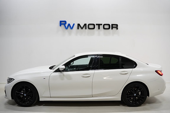 BMW 320d 4 of 5