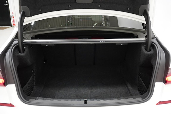 BMW 320d 23 of 23